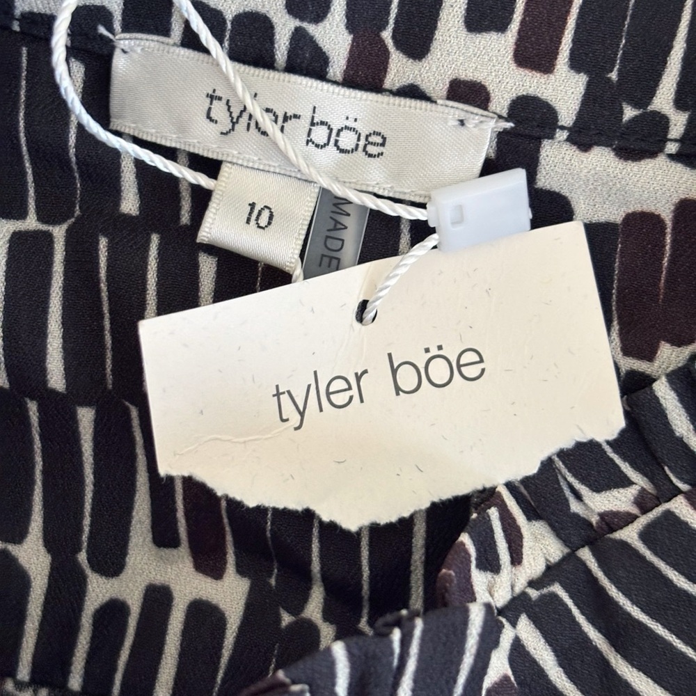 Tyler Boe Ruffle Neck Button Up Shirt Sz 10 NEW NWT Office Chic - Picture 6 of 8